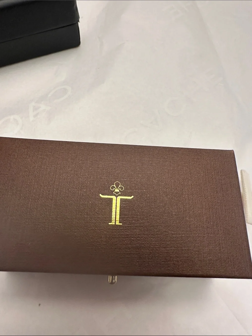 BNIB TRIANON PEARL AND 18K WHITE GOLD CUFFLINKS $2150 - Picture 10 of 10
